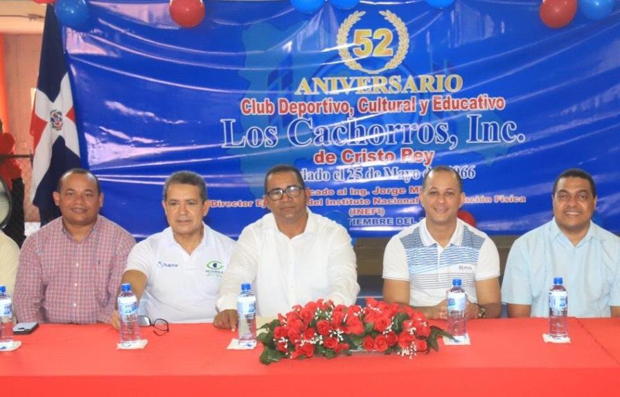 Club Los Cachorros dedica 52 Aniversario a Jorge Minaya