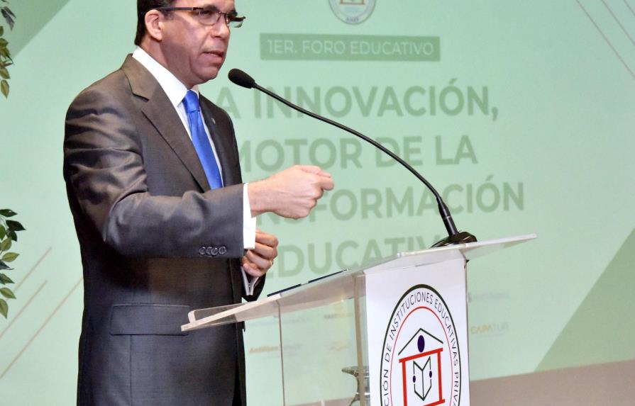 Andrés Navarro asegura que el nuevo currículo es el cambio más trascendental de la escuela dominicana