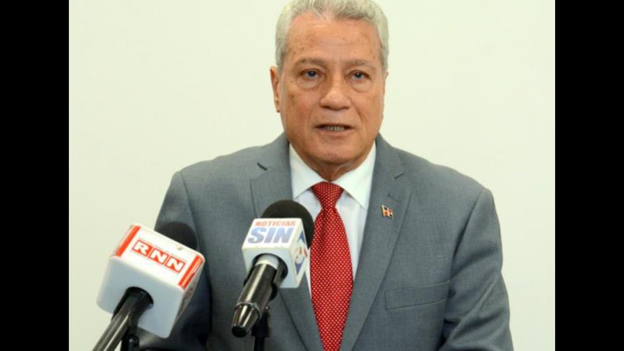 Industria y Comercio atribuye precio de combustibles a “las tremendas alzas del petróleo” Industria y Comercio atribuye precio de combustibles a “las tremendas alzas del petróleo”