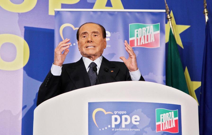 Silvio Berlusconi regresa al fútbol con la compra del Monza