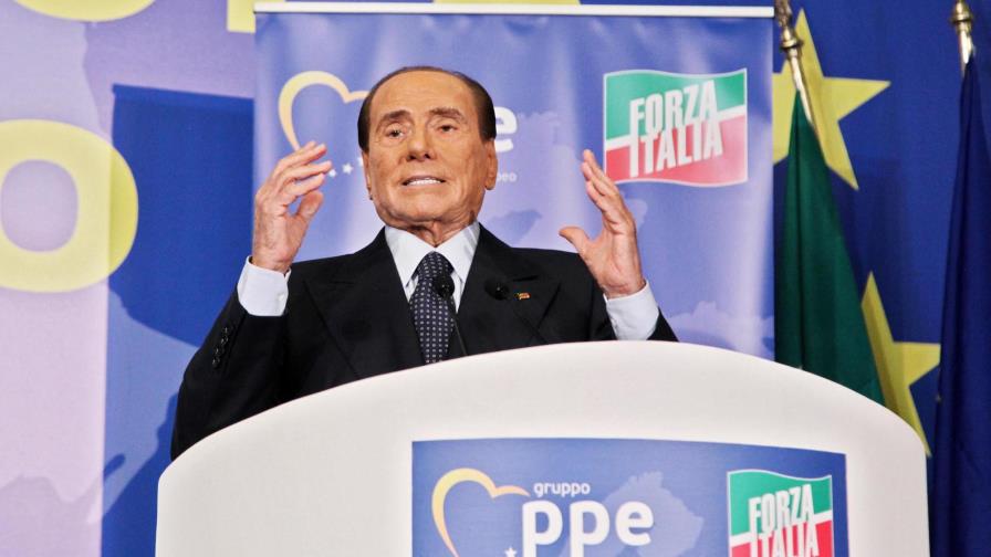 Silvio Berlusconi regresa al fútbol con la compra del Monza