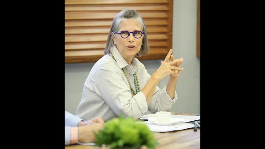 Anuncian ganadores de los Premios Brugal Cree en su Gente