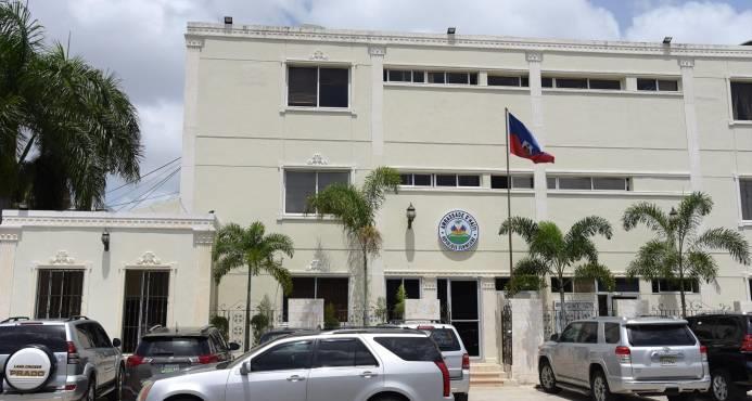 Haití suspende emisión de pasaportes en sus consulados de República Dominicana
