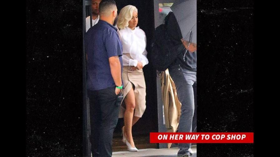 Cardi B acude a la policía por cargos de una pelea en club nocturno