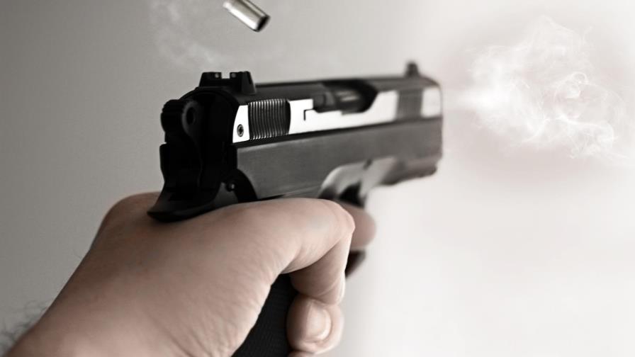 Desconocidos atacan a tiros a un hombre y a su hijo en Miches          