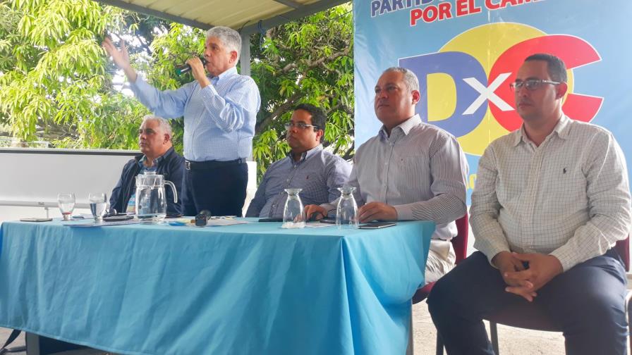 Partido Dominicanos por el Cambio exige rebaja sustancial de precios de los combustibles