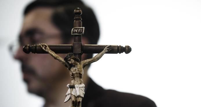Iglesia chilena aclara guía contra abusos revelada por Arzobispado Santiago