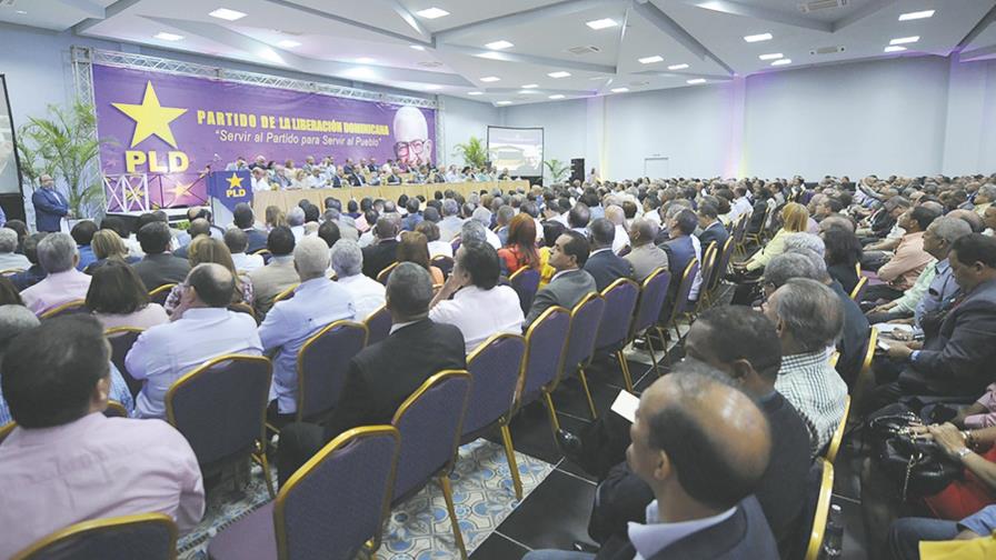 Cuatro exreformistas diputados rumbo al Comité Central del PLD