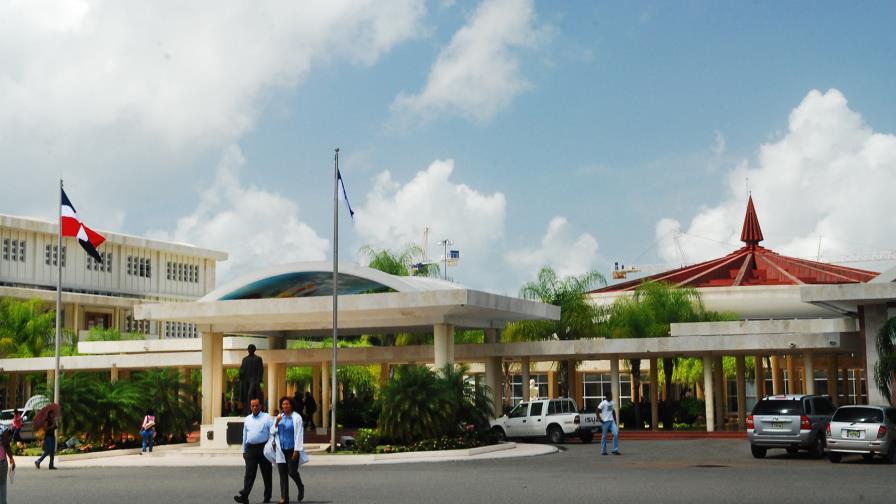 Rectora UASD se queja por la baja asignación presupuesto