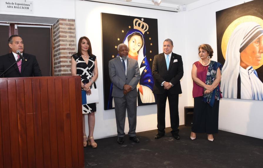 Inauguran la exposición “Iconos Sagrados”, del artista José Ares
