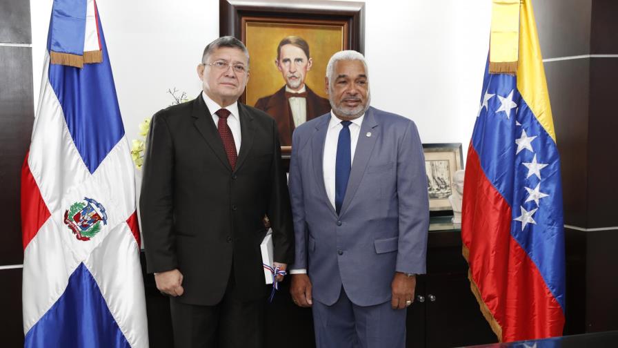 Venezuela y República Dominicana discuten traslado de restos Rosa Duarte