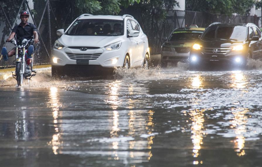 El COE pone 17 provincias y el DN en alerta por las lluvias