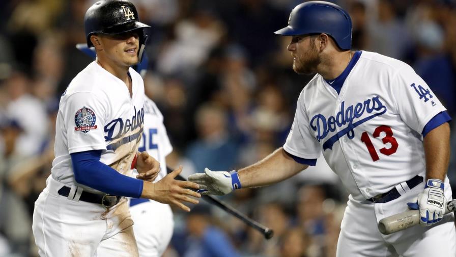 Con 3 jonrones, Dodgers arrollan a Bravos en 1er juego