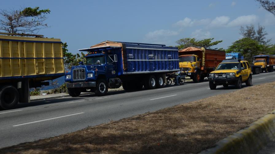 Sector industrial invierte lo necesario para no depender de los camioneros Sector industrial invierte lo necesario para no depender de los camioneros