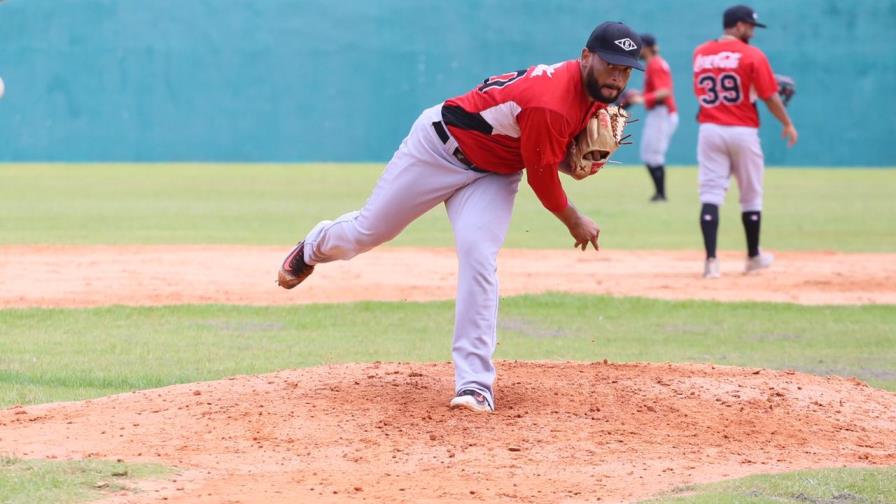 Mesa y Rincón sobresalen en partido de pretemporada
