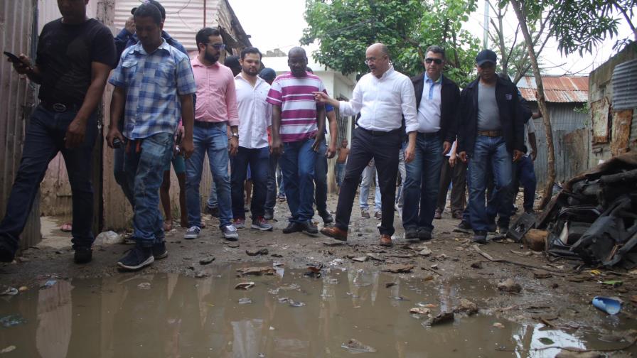 Domínguez Brito: “Continuaré trabajos para mejorar barrios de la capital” Domínguez Brito: “Continuaré trabajos para mejorar barrios de la capital”