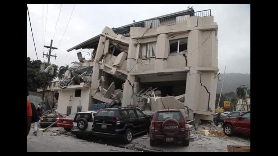 Equipos médicos llegan a zonas afectadas por terremoto de 5,9 en Haití Equipos médicos llegan a zonas afectadas por terremoto de 5,9 en Haití