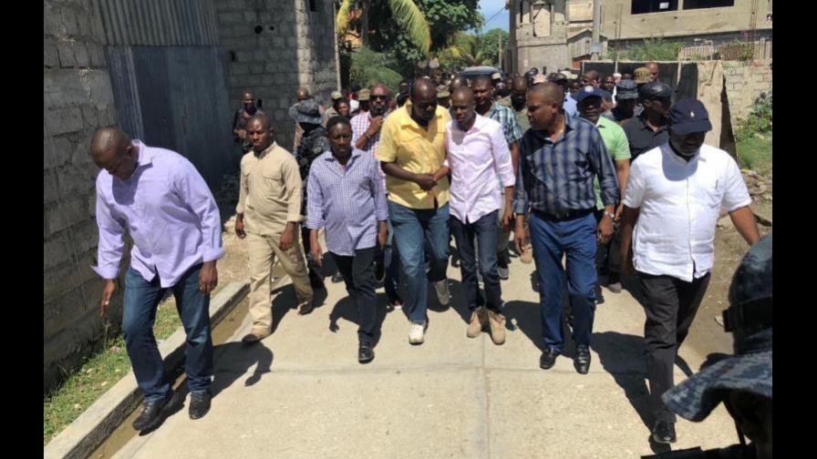 Presidente de Haití recorrió zonas más afectadas por el terremoto