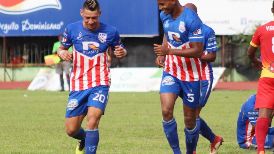 Goleada histórica, el Atlético San Francisco vence 8-0 al Vega Real