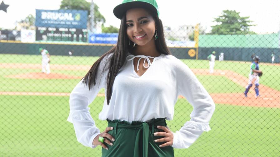 Hija de periodistas es nombrada madrina de las Estrellas Orientales 