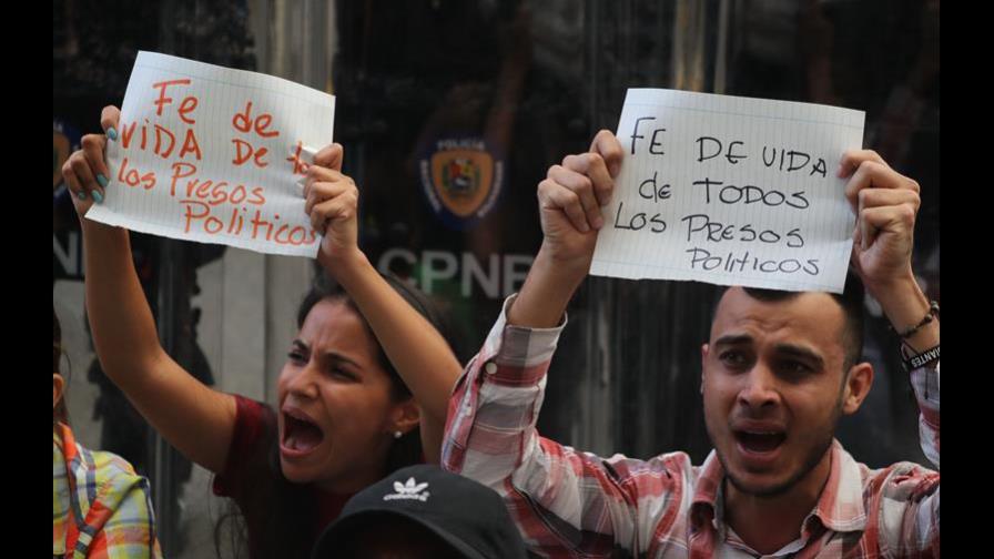 Se suicida supuesto implicado en atentado a Maduro, dice Fiscalía venezolana