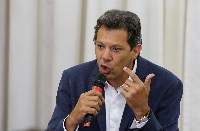 Candidatos a segunda vuelta en Brasil niegan intenciones de llegar al poder a la fuerza