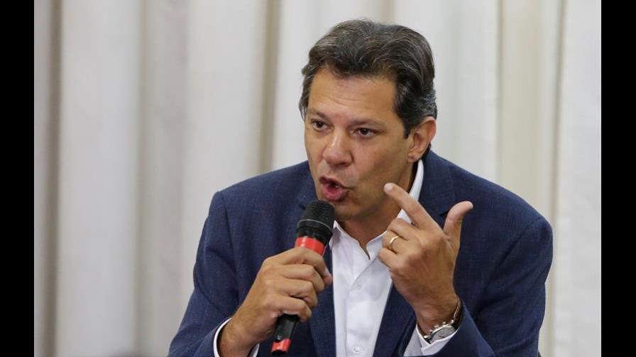 Candidatos a segunda vuelta en Brasil niegan intenciones de llegar al poder a la fuerza