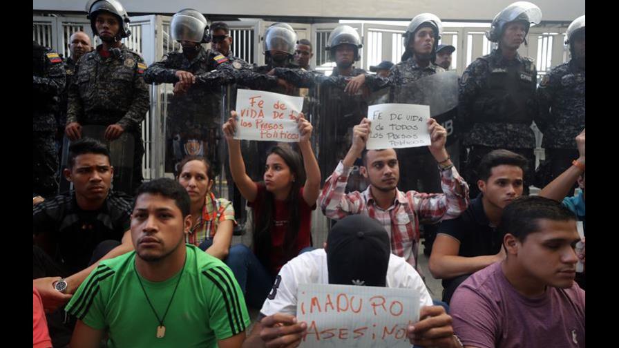 Venezuela investiga suicidio de concejal mientras partido denuncia asesinato