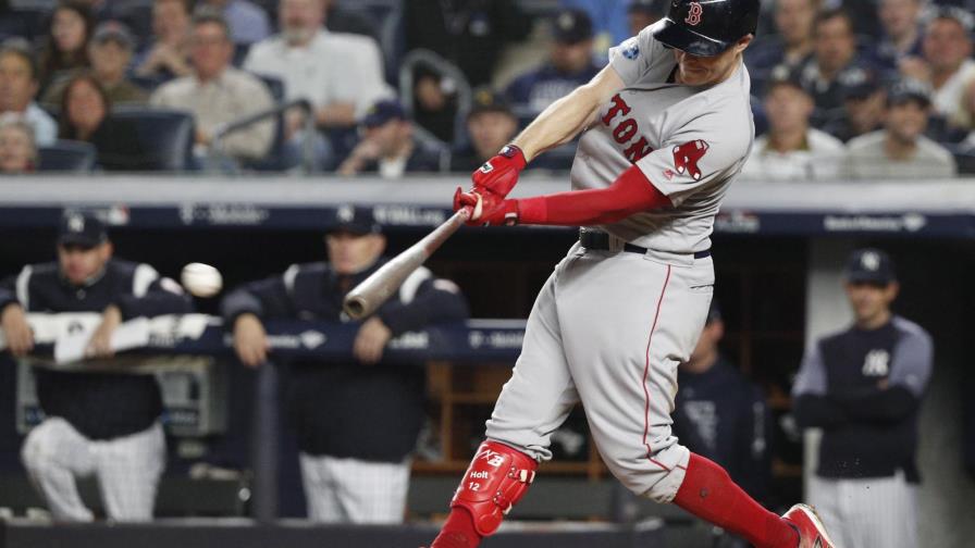 Brock Holt hizo historia en el partido que Boston apabulló a los Yankees