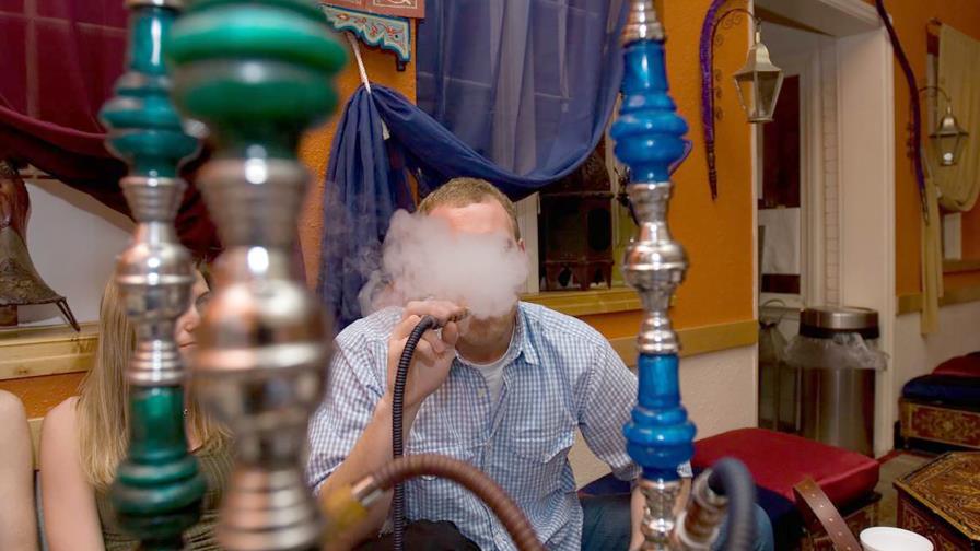 El Senado aprueba modificar ley para ampliar lugares donde se prohíba el uso de la hookah