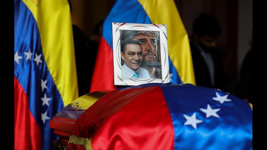 Muerte de concejal detenido en Venezuela desata acusaciones contra el gobierno de Maduro