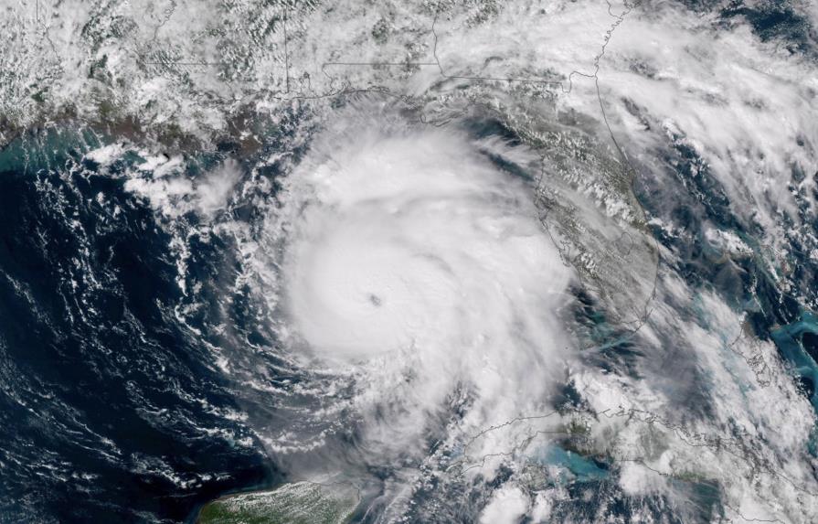 Seguimiento EN VIVO a trayectoria del huracán Michael 
El huracán se convierte en huracán de fuerza mayor horas antes de llegar a Estados Unidos 