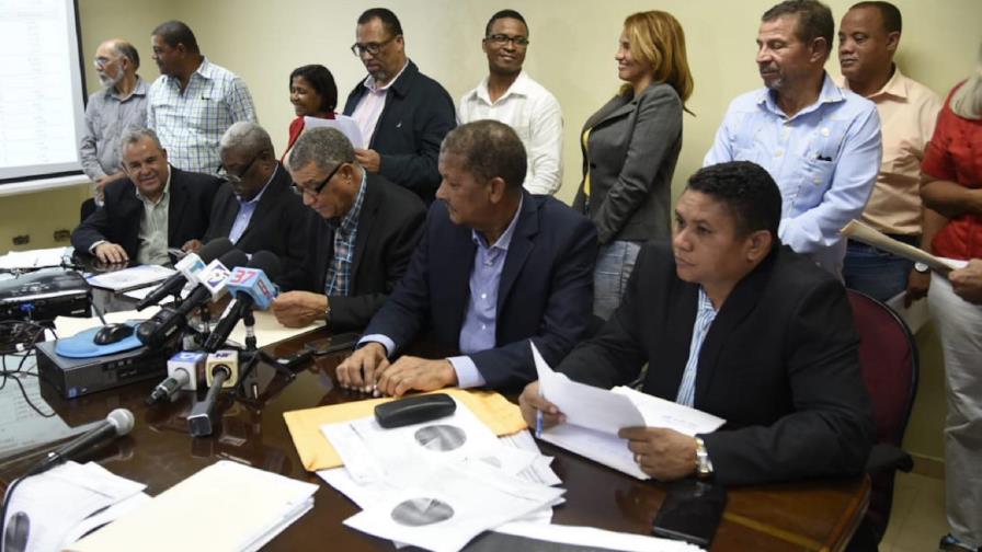 Xiomara Guante se adelanta a Eduardo Hidalgo en las elecciones de la ADP Xiomara Guante se adelanta a Eduardo Hidalgo en las elecciones de la ADP