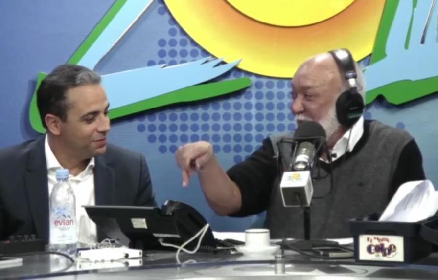 Jochy Santos regresó hoy con “El Mismo Golpe”; es visitado por el presidente de Radio Cadena Comercial