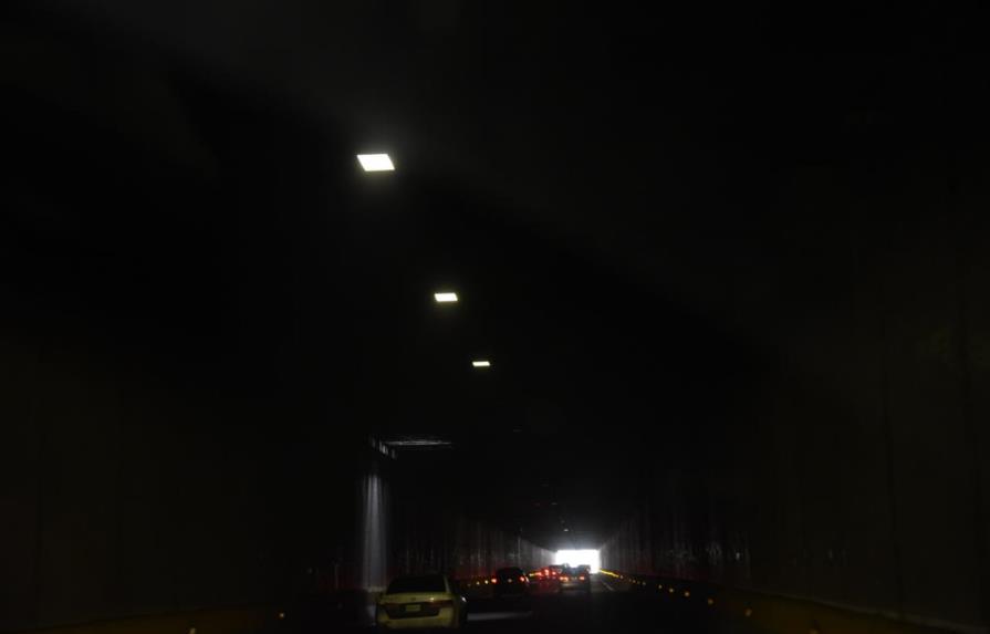 Túnel de Las Américas con problemas de iluminación