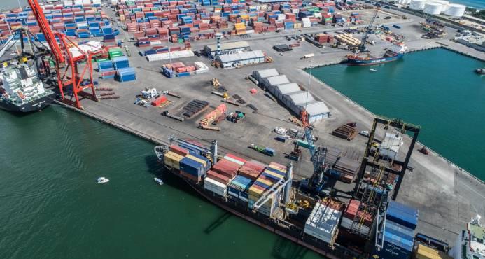 Mediante decreto extienden horario de despacho de mercancía en puertos y aeropuertos