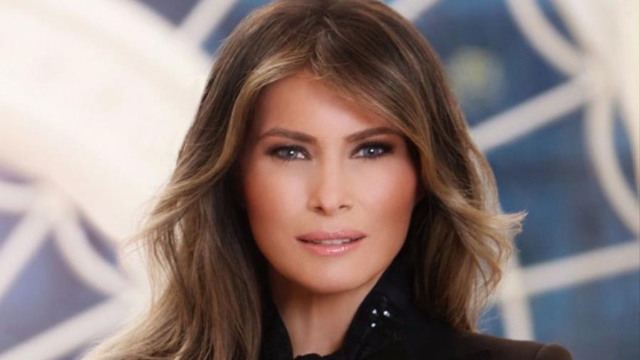 Melania Trump dice que ama a Donald Trump, ignora rumores