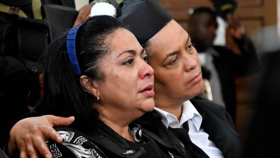 Madre de Emely testifica; Marlin llora mientras la escucha Madre de Emely testifica; Marlin llora mientras la escucha