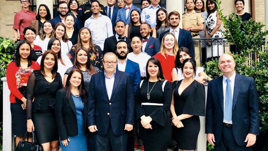 José Tomás Pérez propone creación Asociación Estudiantes Dominicanos en Washington