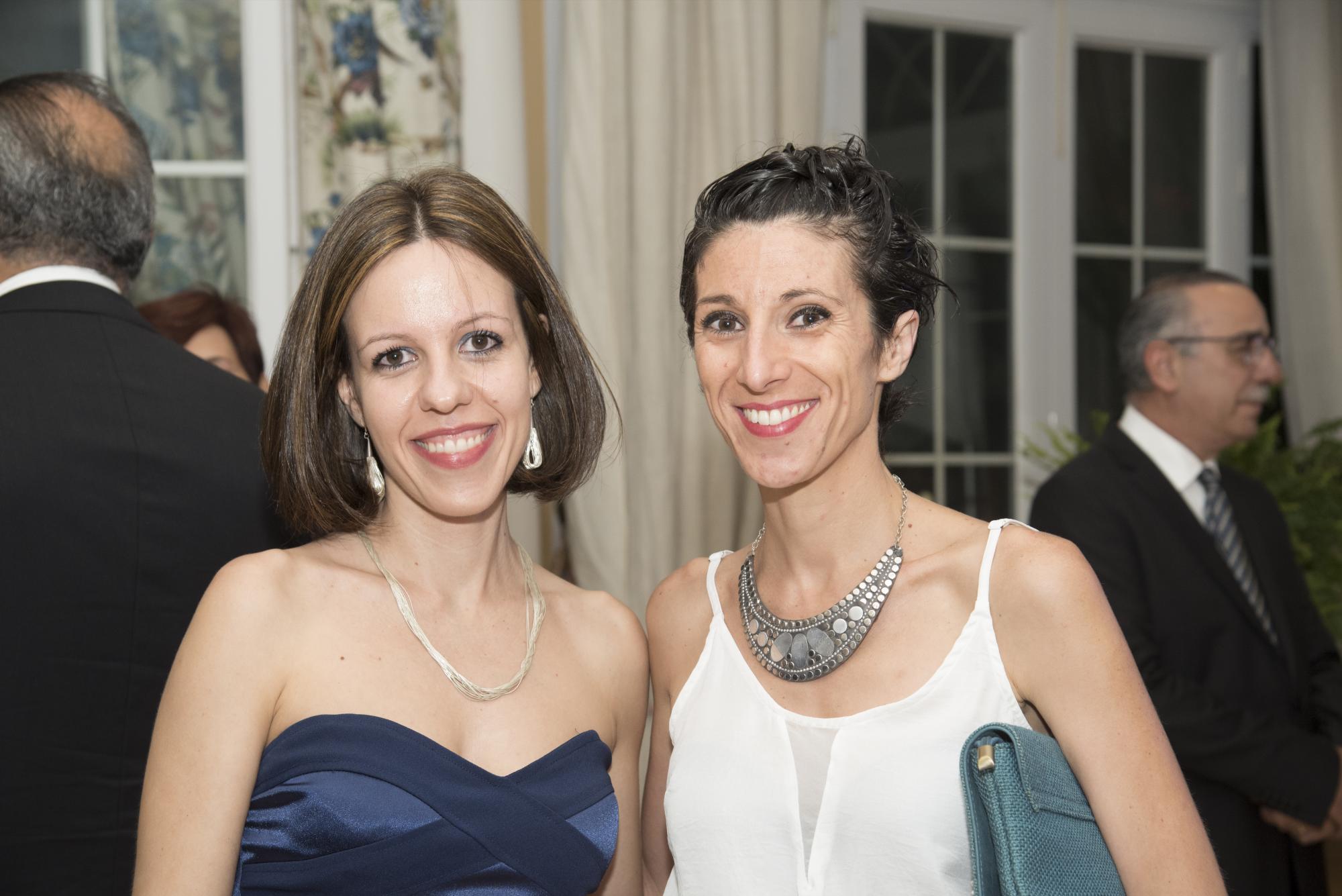  María Oteo y Silvia Tortosa. 