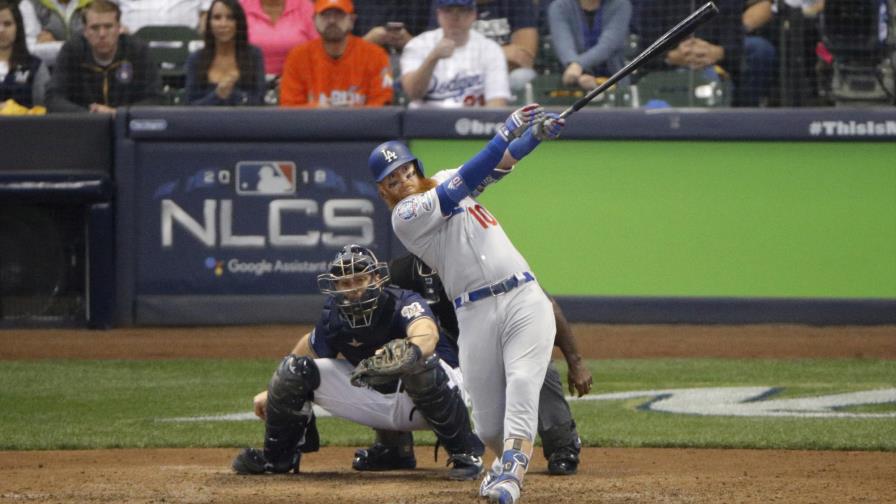 Dodgers ganan con jonrón de Turner y empatan la serie con Cerveceros