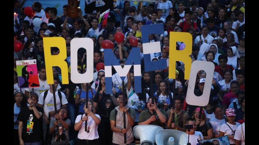 Presidente salvadoreño: canonización Romero es oportunidad de reconciliación