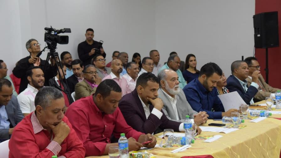 PRSC aprueba constituirse en “tercera opción electoral” PRSC aprueba constituirse en “tercera opción electoral”