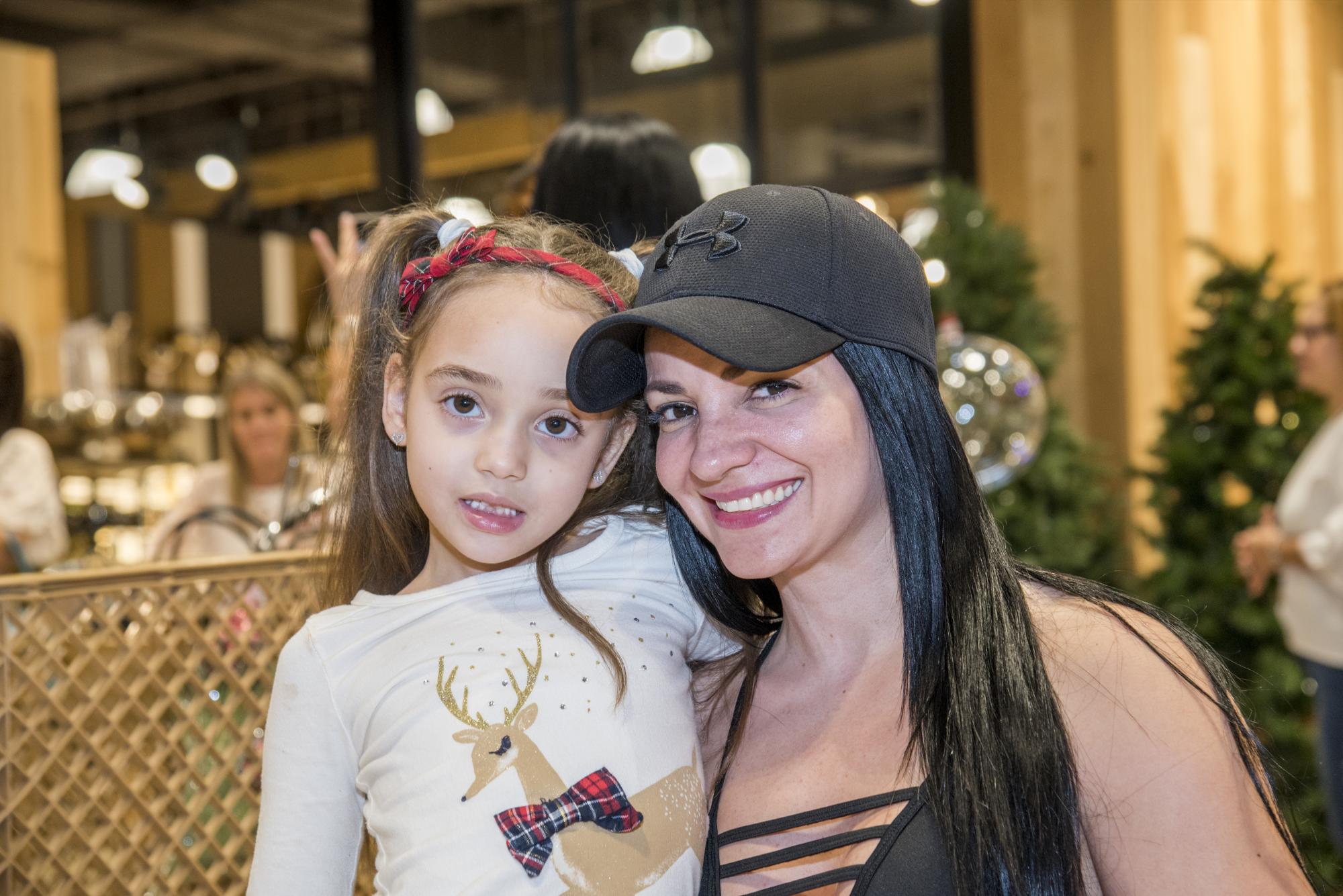 Kiara Tosato y Vilmary Castillo.