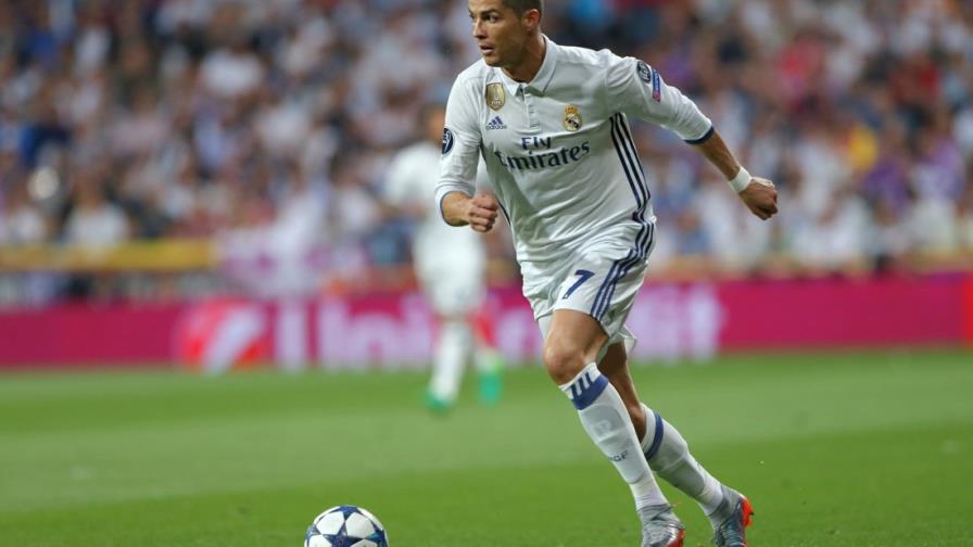 Crean un collar especial para proteger a futbolistas de golpes en la cabeza