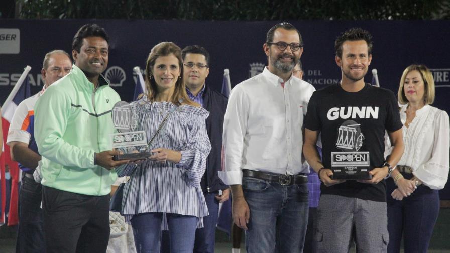 Paes y Reyes-Varela se coronaron campeones de dobles en el Santo Domingo Open
