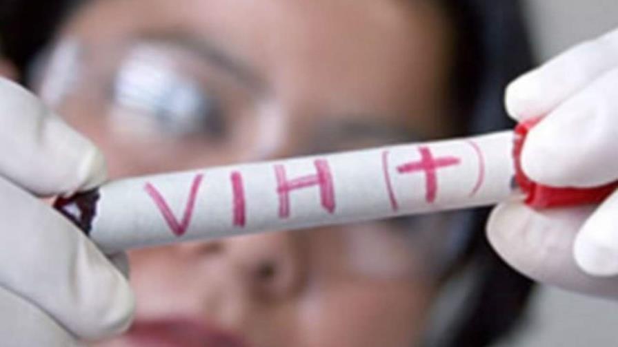 Logran eliminar el VIH en seis pacientes con trasplantes de células madre