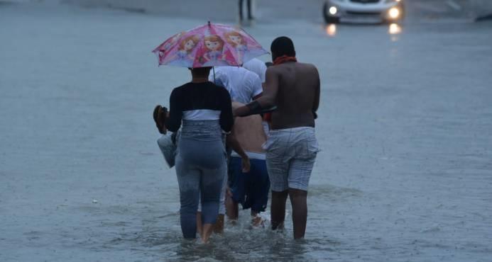 Onamet vigila zona de aguaceros en el Caribe con 40 % de probabilidad de convertirse en ciclón