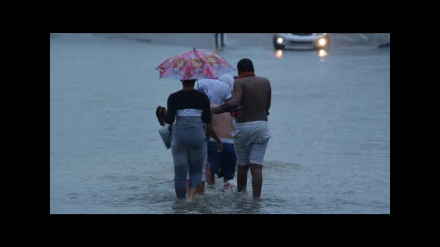 Onamet vigila zona de aguaceros en el Caribe con 40 % de probabilidad de convertirse en ciclón
