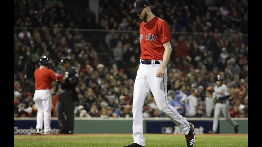 Chris Sale, lanzador de Medias Rojas, recibe alta en hospital